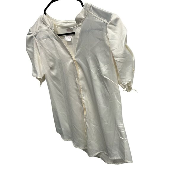 No Boundaries Womens White Short Sleeve Buttoned Blouse Ruched Tie Cuffs Sz M - Picture 3 of 10